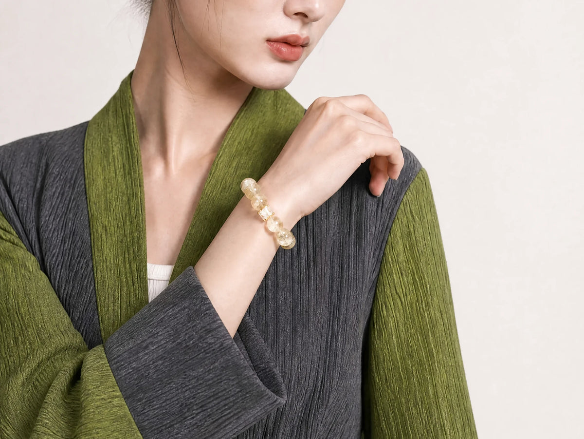 12mm-citrine-fangzhuan-bracelet-confidence-model-b-outfit-b-fashion-03