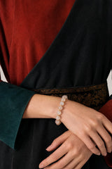 14k-gold-filled-agate-link-bracelet-model-a-outfit-a-fashion-01