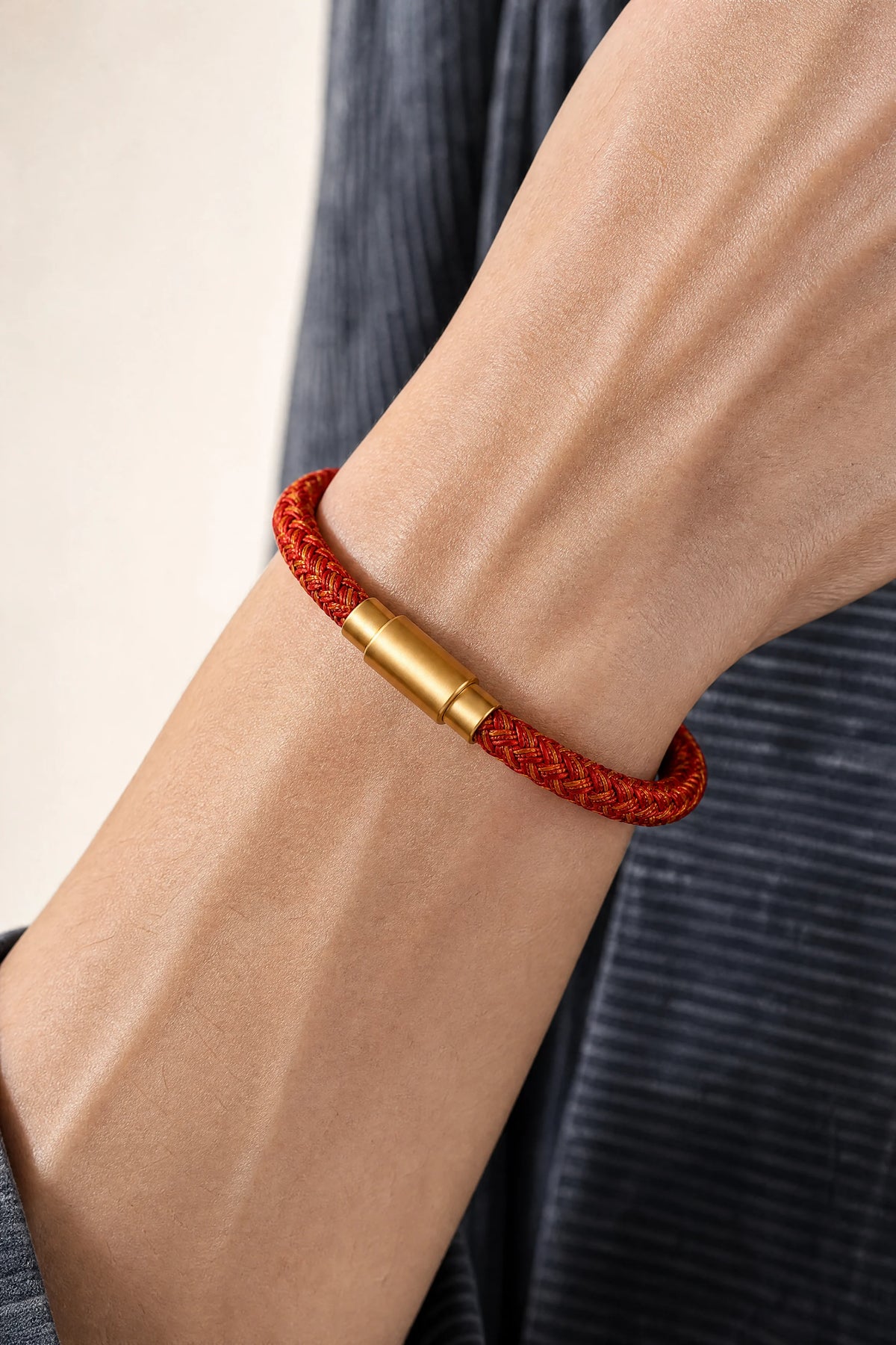 5mm-braided-cord-magnetic-clasp-bracelet-model-a-outfit-a-closeup-01
