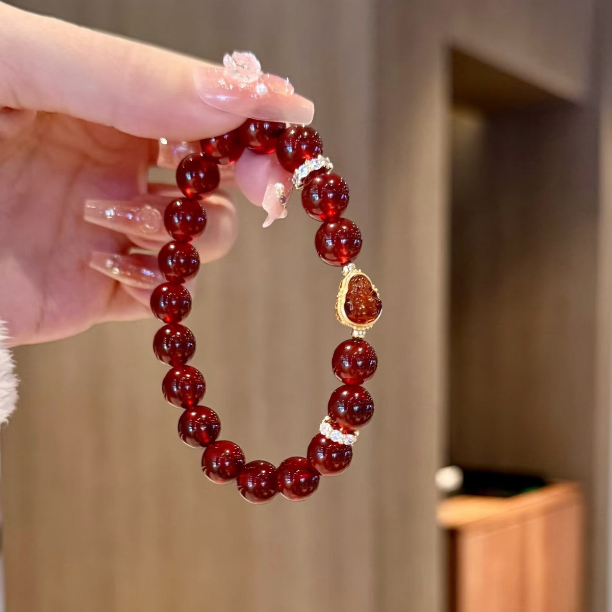 Pulsera de Buda guardián con cuentas rojas