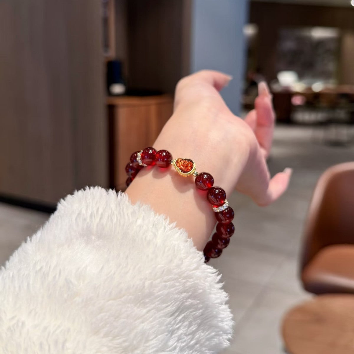 Pulsera de Buda guardián con cuentas rojas