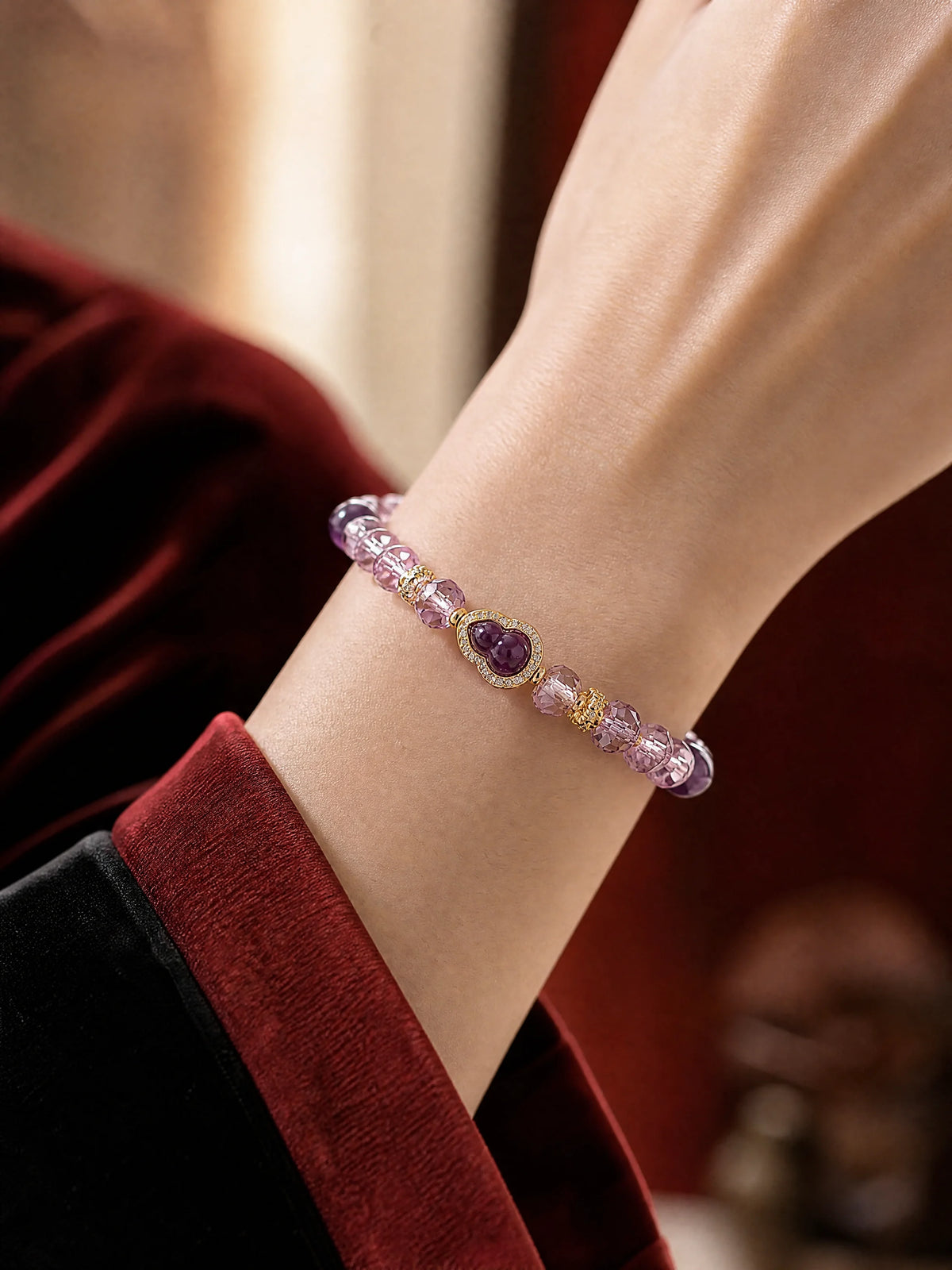 amethyst-pave-gourd-bracelet-model-a-outfit-a-closeup-01