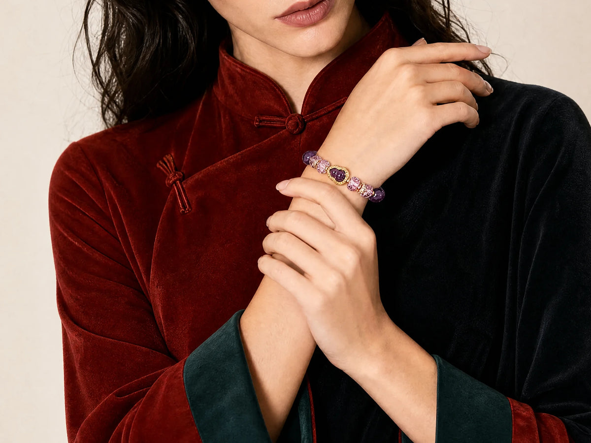 amethyst-pave-gourd-bracelet-model-a-outfit-a-fashion-01