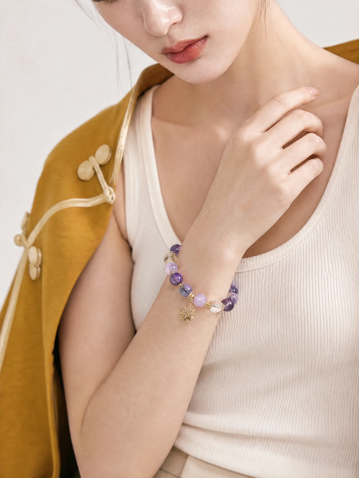 amethyst-star-charm-bracelet-model-b-outfit-b-fashion-03