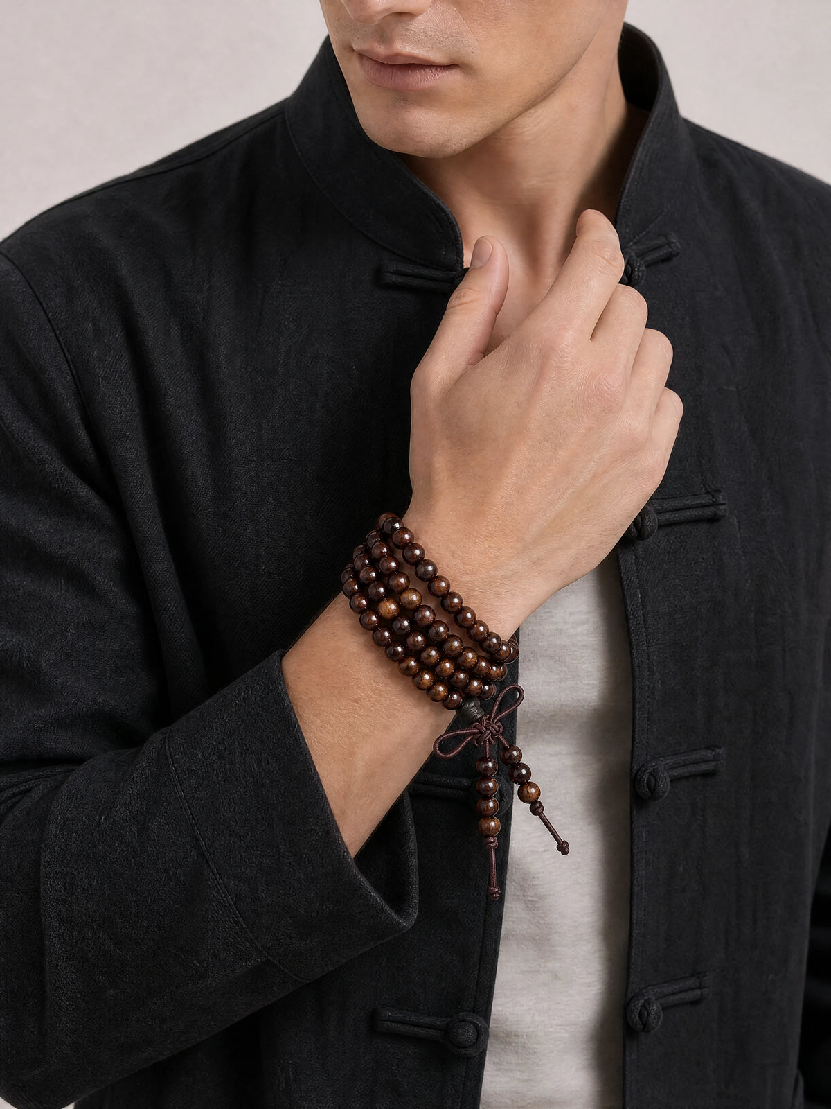 black-leather-wood-108-mala-bracelet-model-a-outfit-a-fashion-03
