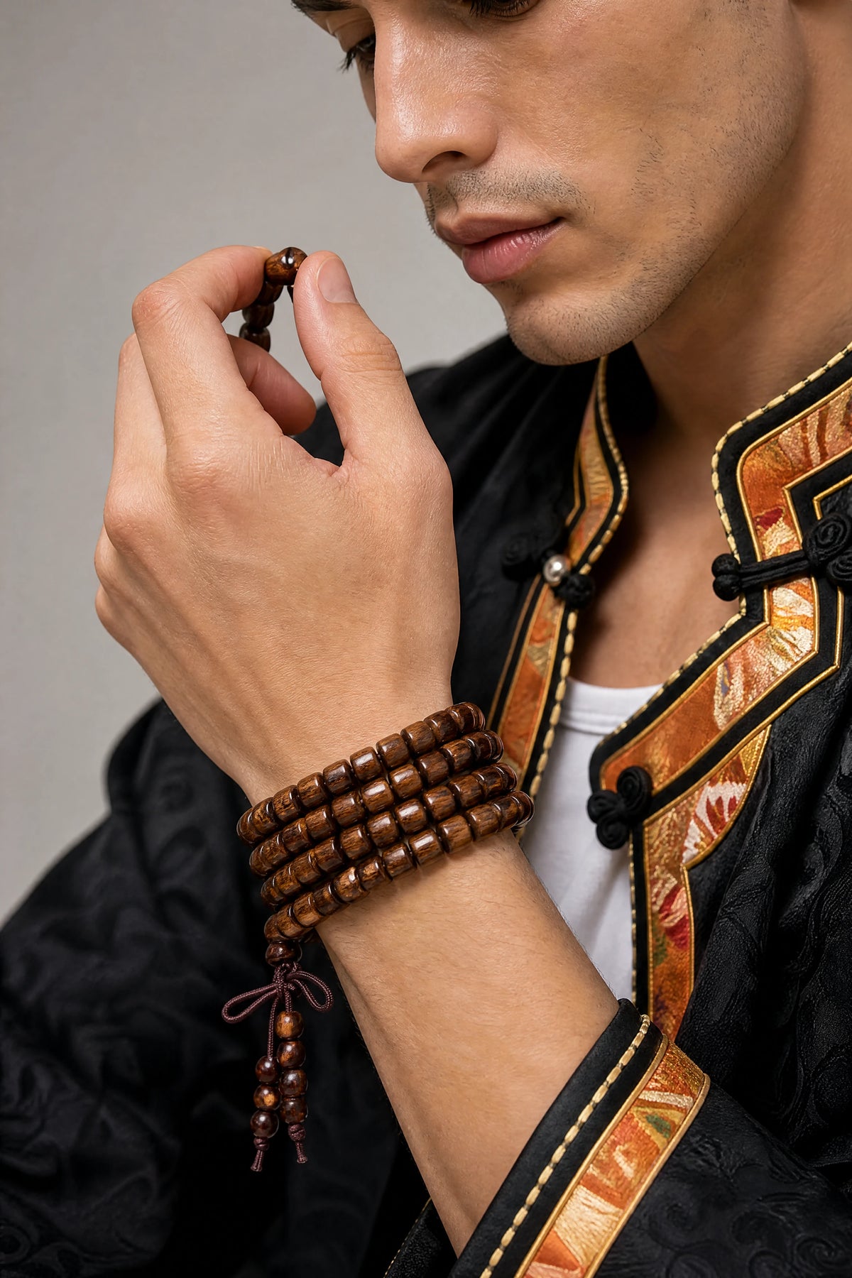 black-rosewood-108-mala-bracelet-barrel-apple-model-a-outfit-a-fashion-01