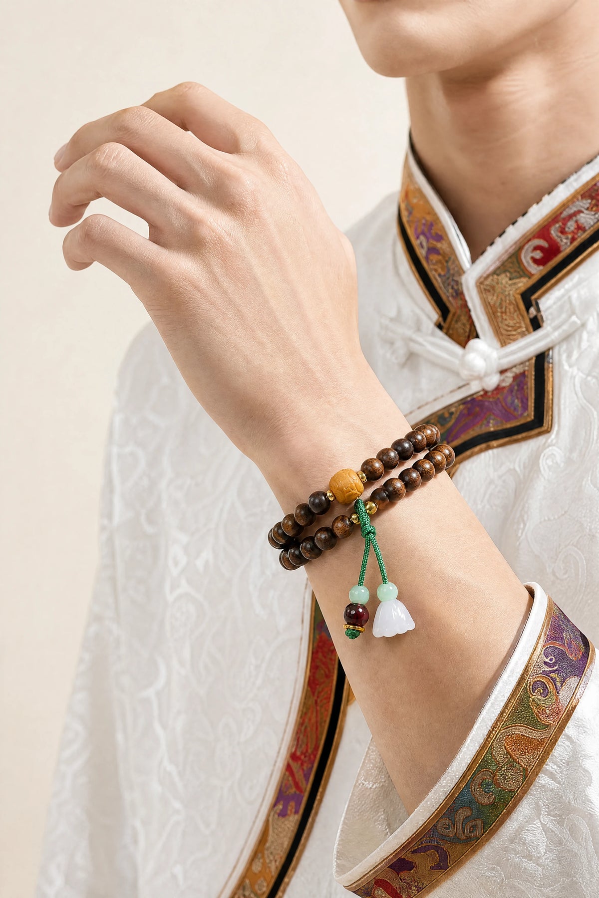 black-rosewood-lotus-tassel-wrist-mala-model-a-outfit-a-fashion-02