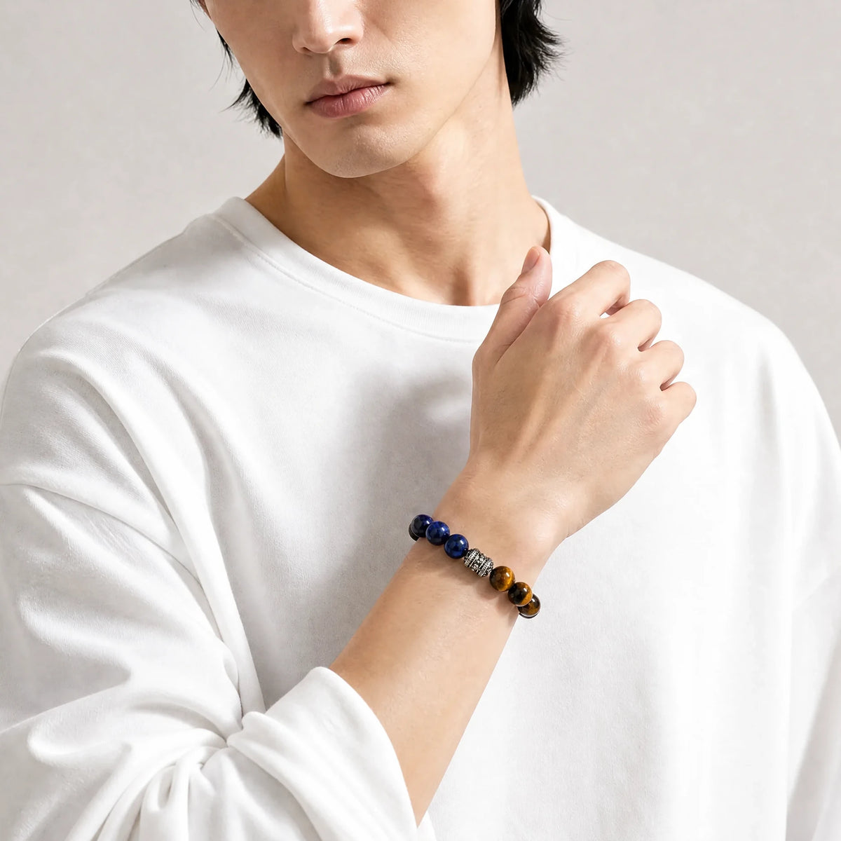 blue-golden-tiger-eye-bracelet-focus-model-a-outfit-a-fashion-01