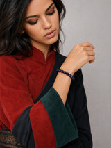 blue-sandstone-bracelet-model-b-outfit-b-fashion-03