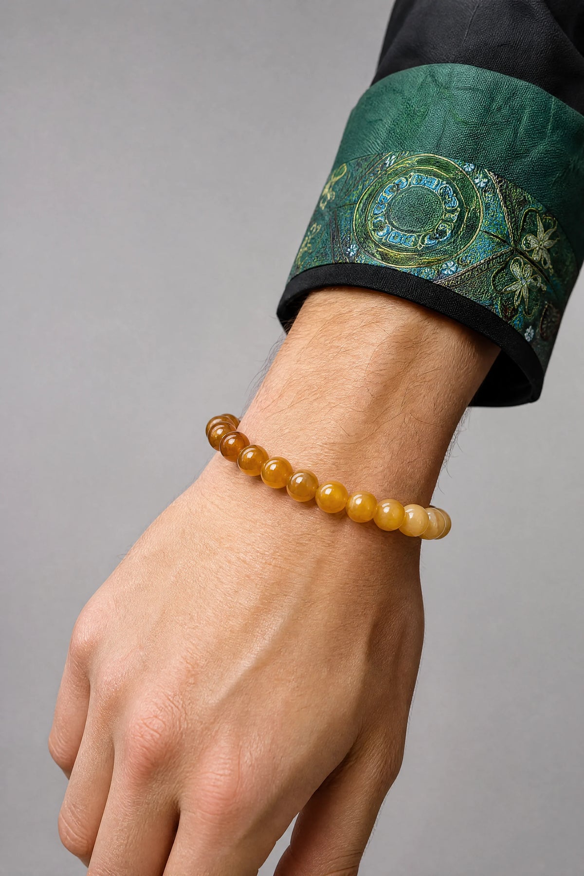 caramel-hetian-jade-bracelet-harmony-model-a-outfit-a-closeup-01