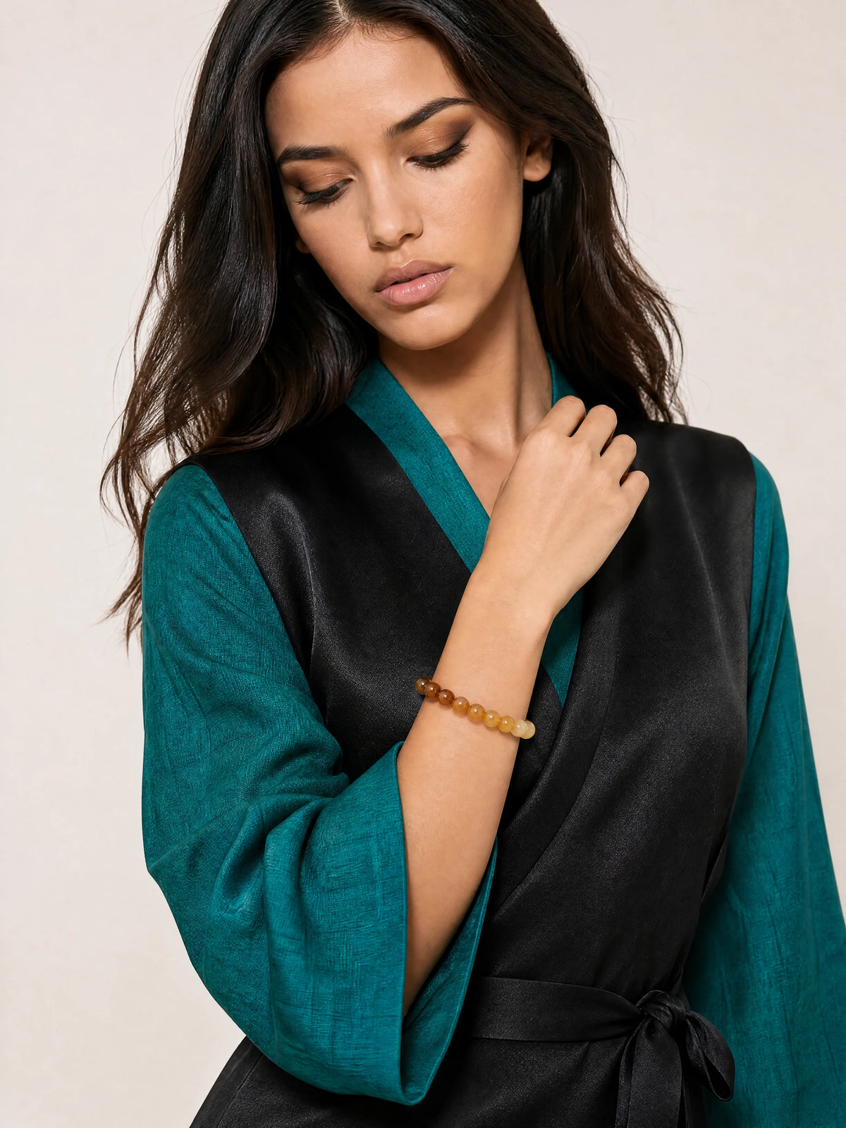 caramel-hetian-jade-bracelet-harmony-model-b-outfit-b-fashion-01