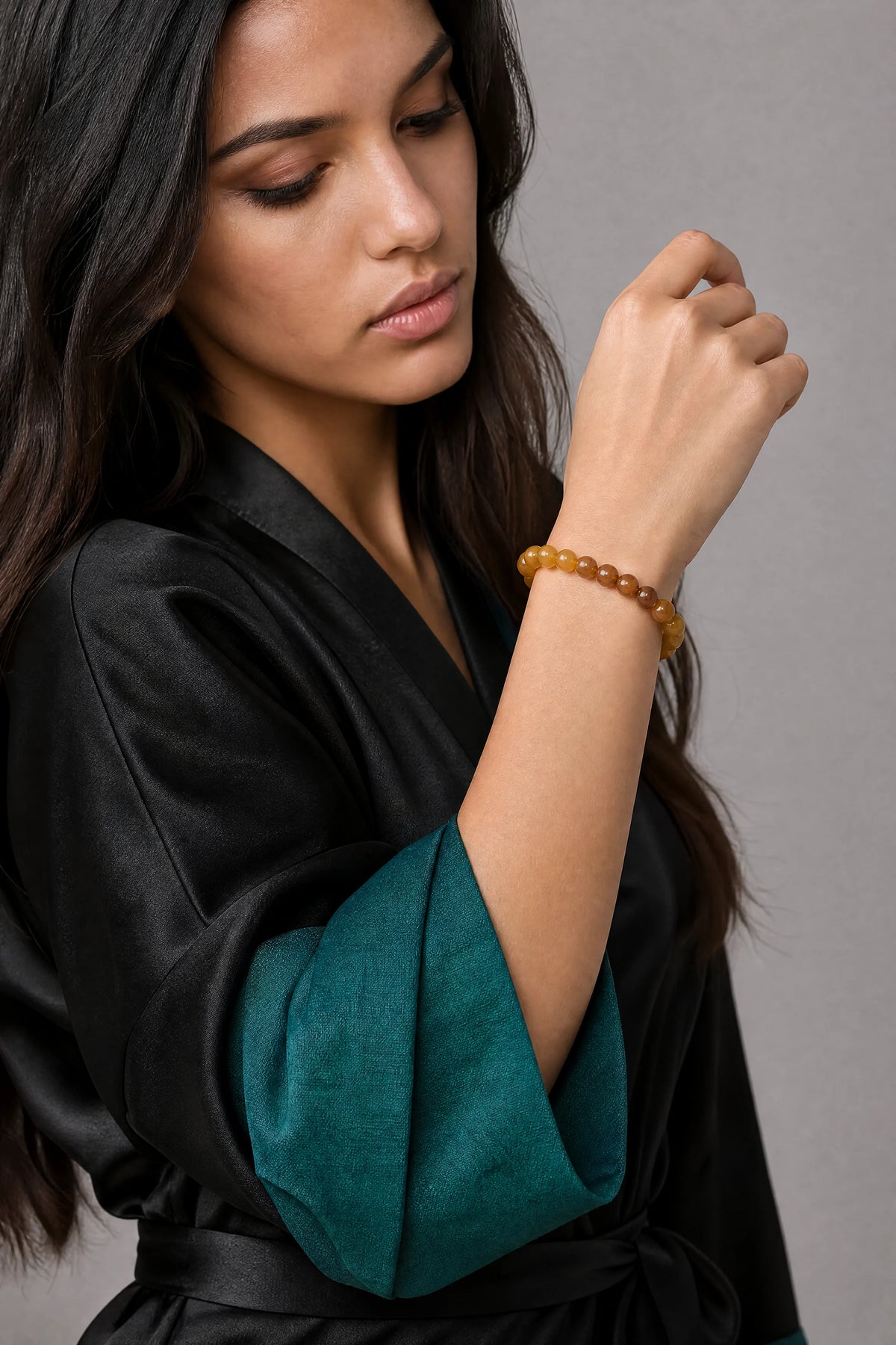 caramel-hetian-jade-bracelet-harmony-model-b-outfit-b-fashion-03
