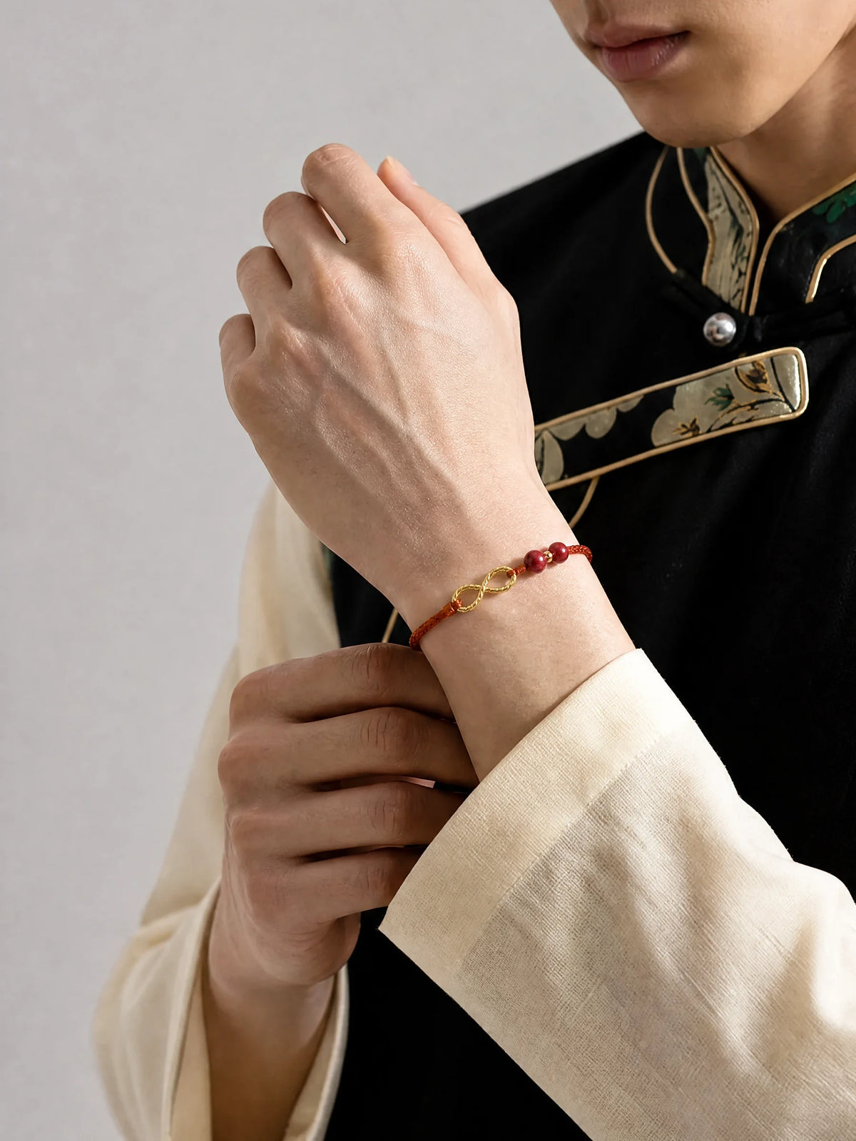 cinnabar-infinity-cord-bracelet-model-a-outfit-a-fashion-02
