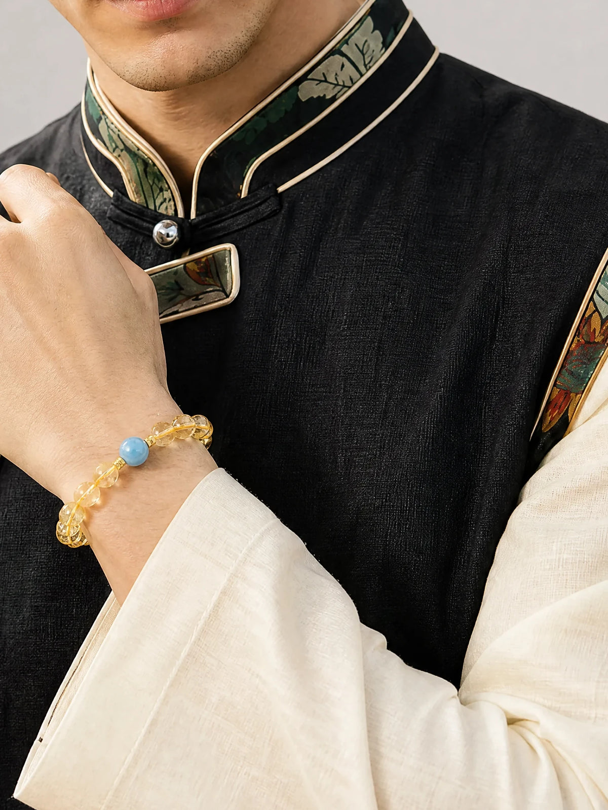 citrine-aquamarine-bracelet-clarity-model-a-outfit-a-fashion-02