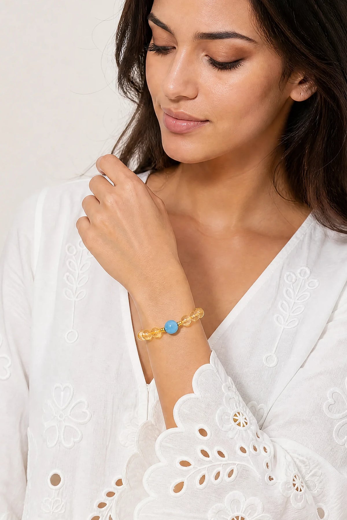 citrine-aquamarine-bracelet-clarity-model-b-outfit-b-fashion-01