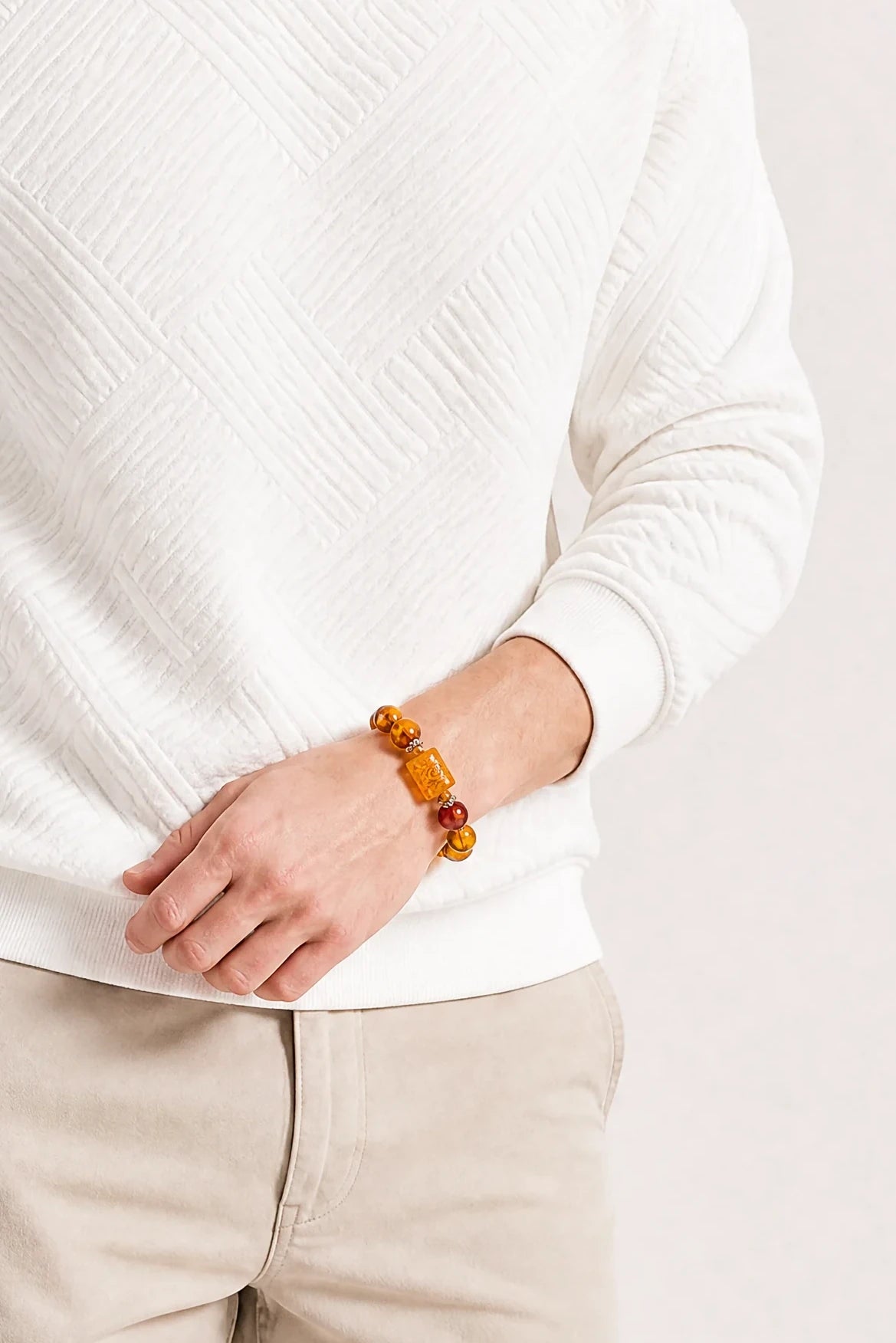 citrine-five-directions-wealth-bracelet-model-a-outfit-a-fashion-03