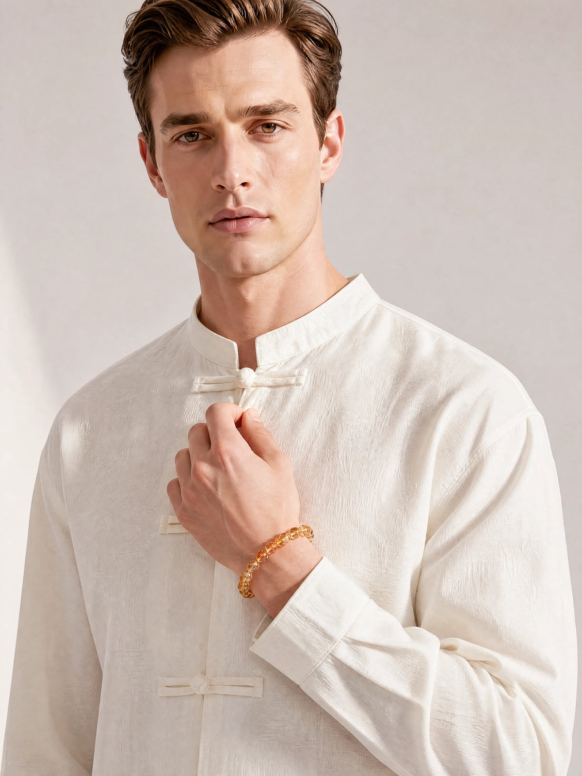 citrine-round-bead-bracelet-model-a-outfit-a-fashion-01
