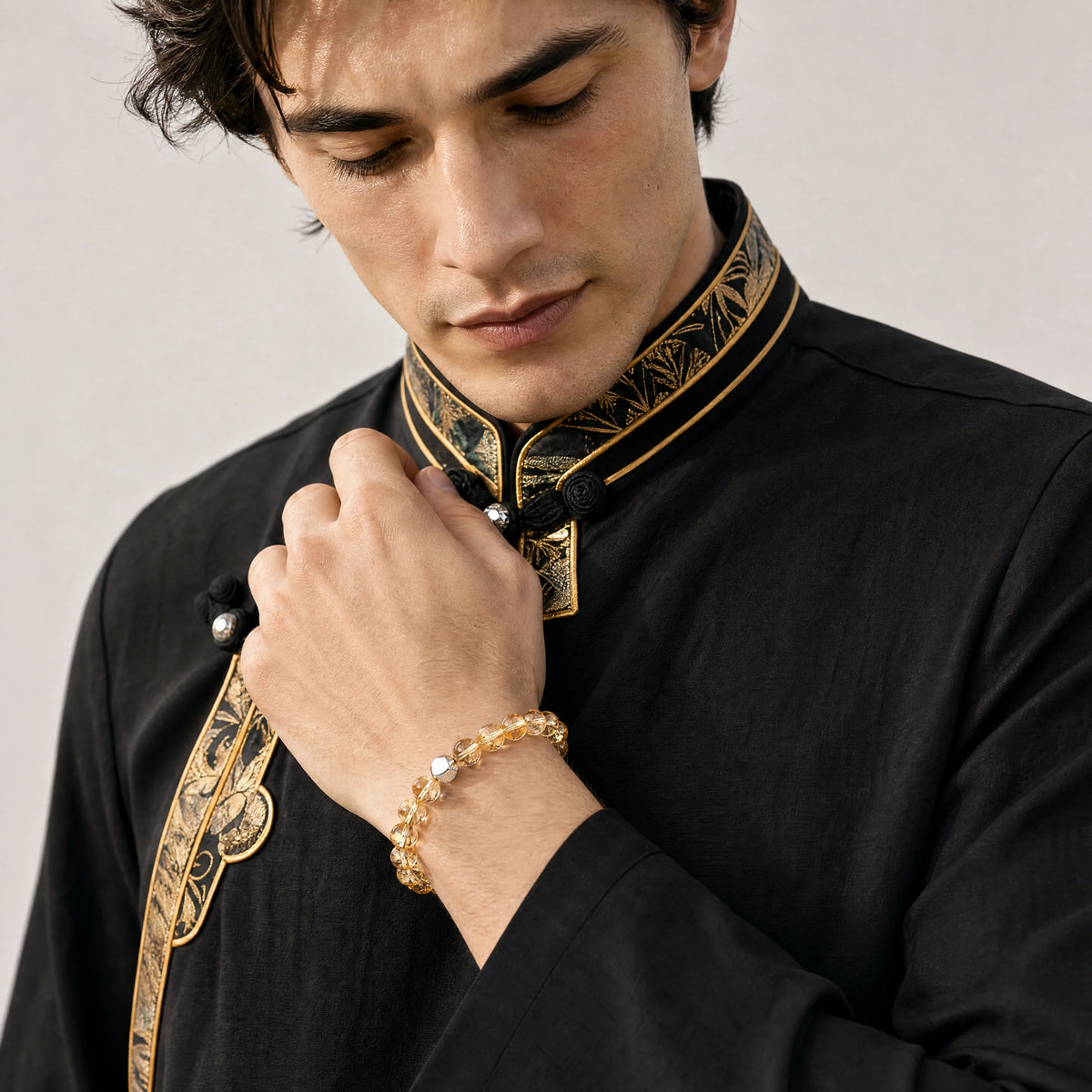citrine-silver-chain-tower-bracelet-model-a-outfit-a-fashion-02