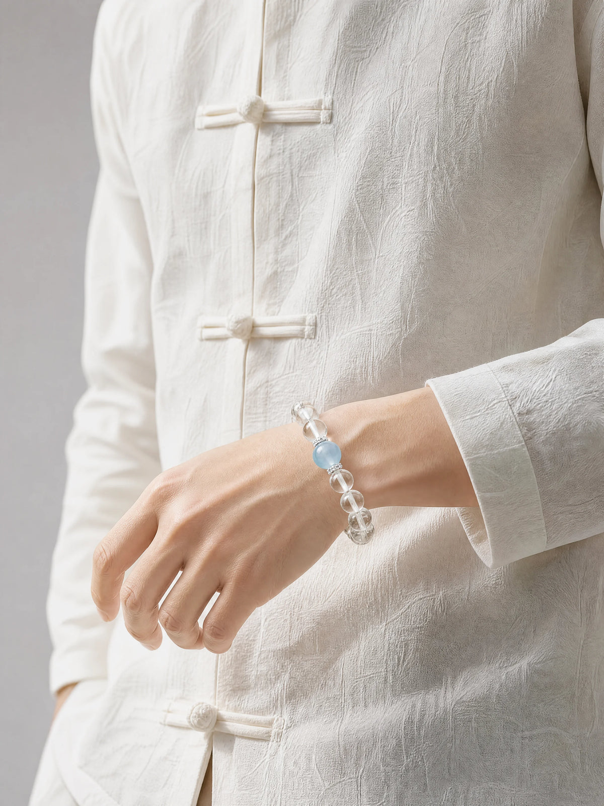 clear-quartz-aquamarine-focal-bracelet-model-a-outfit-a-fashion-02