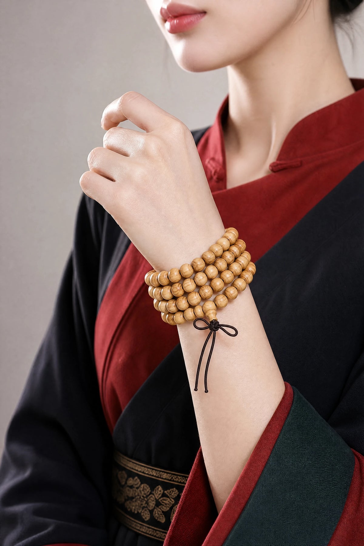 cliff-cypress-mala-bracelet-model-b-outfit-b-fashion-03
