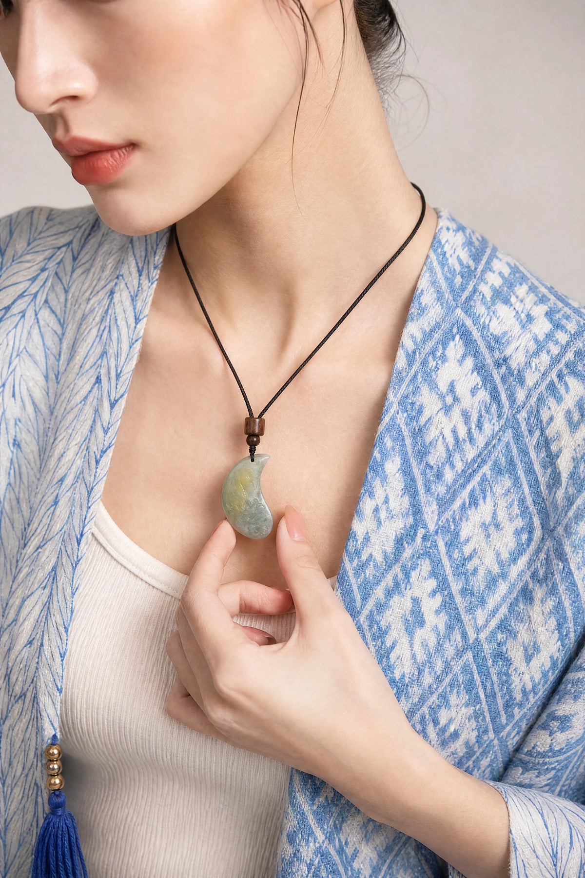 dragon-phoenix-jade-couple-pendants-model-b-outfit-b-fashion-03