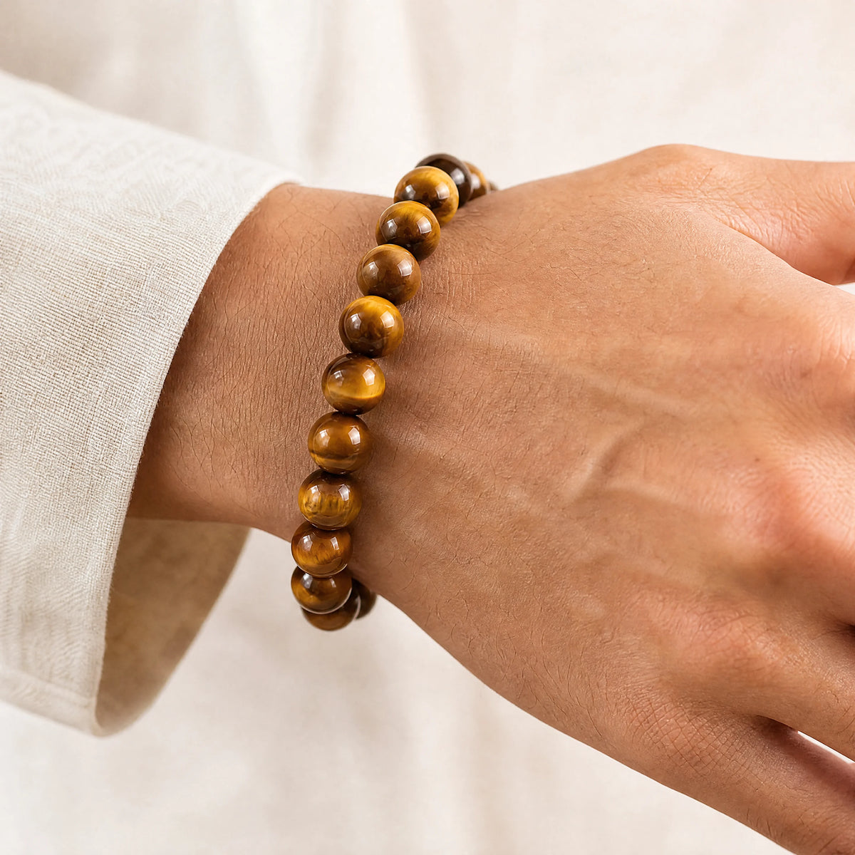 faceted-yellow-tiger-eye-bracelet-model-a-outfit-a-closeup-01