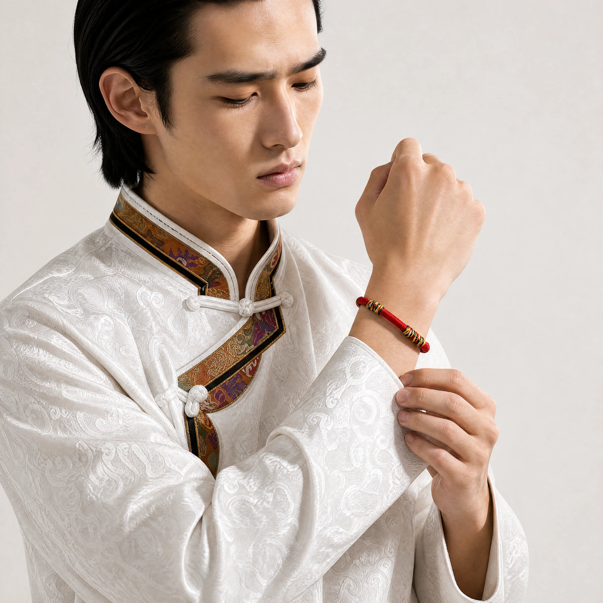 five-color-knot-red-string-bracelet-model-a-outfit-a-fashion-02