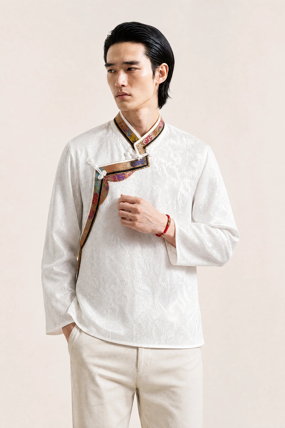 five-color-knot-red-string-bracelet-model-a-outfit-a-fashion-03