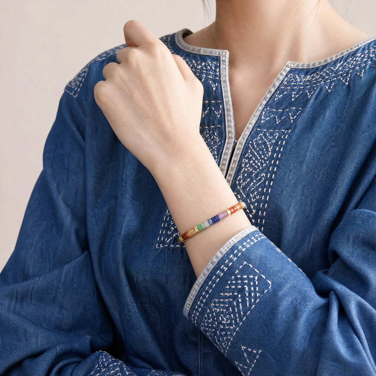 flat-stone-seven-chakra-cord-bracelet-model-a-outfit-a-fashion-02