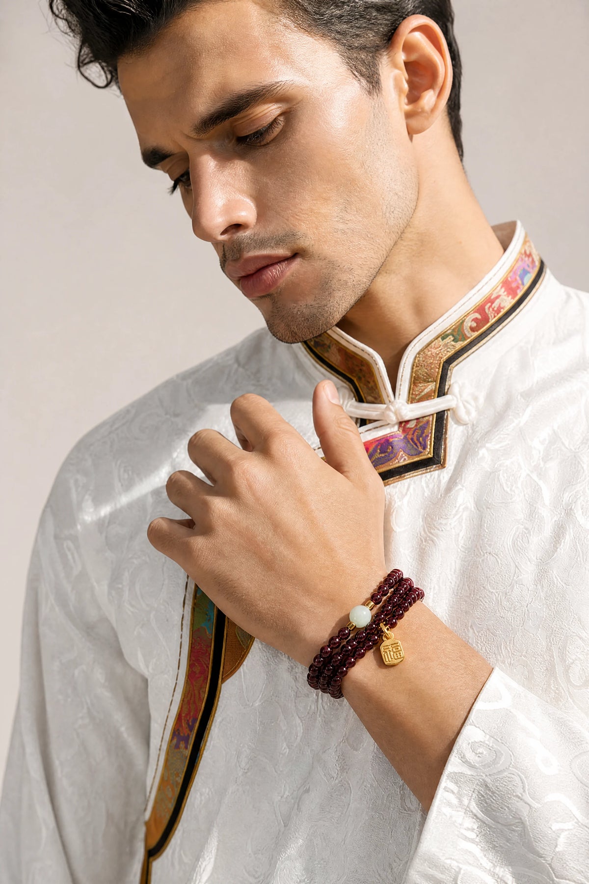 garnet-triple-wrap-fu-charm-bracelet-model-a-outfit-a-fashion-02