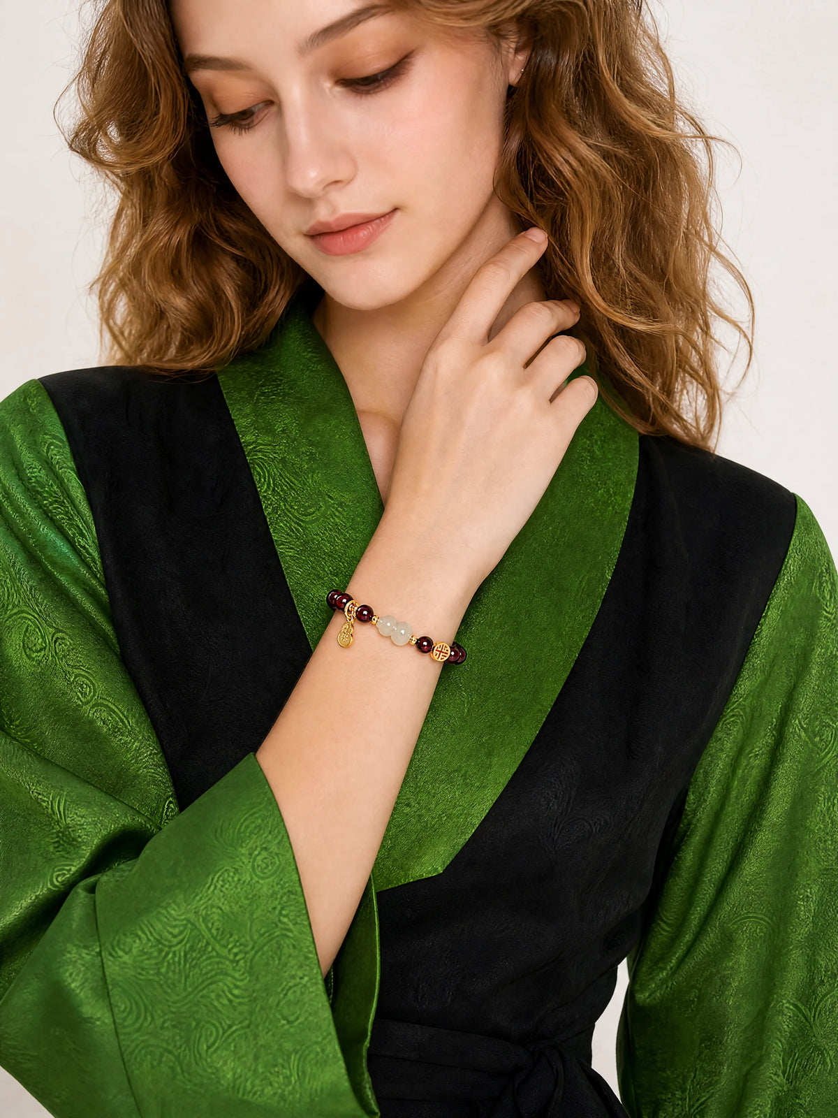 garnet-white-jade-gourd-bracelet-model-b-outfit-b-fashion-01