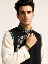 green-agate-bracelet-balance-model-a-outfit-a-fashion-01