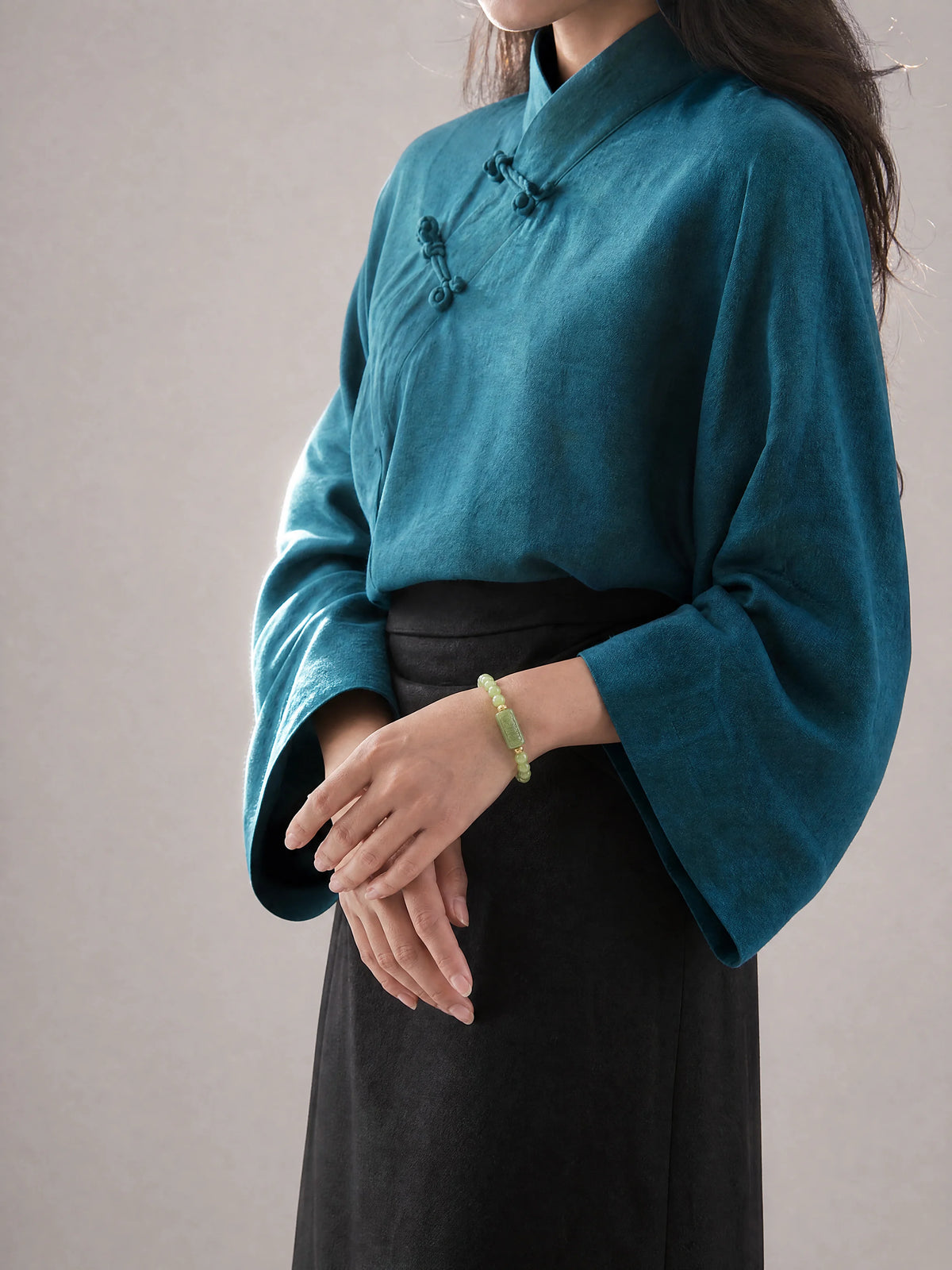 green-jade-cloud-plaque-6mm-bracelet-model-b-outfit-b-fashion-02