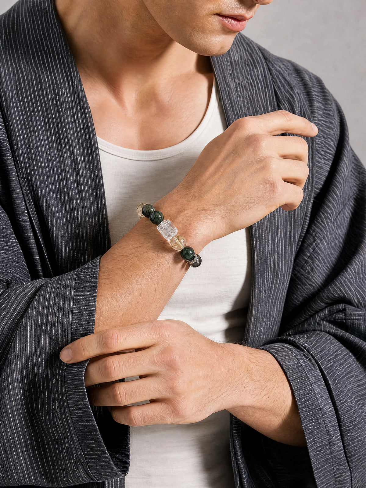 green-rutilated-quartz-mix-bracelet-model-a-outfit-a-fashion-02