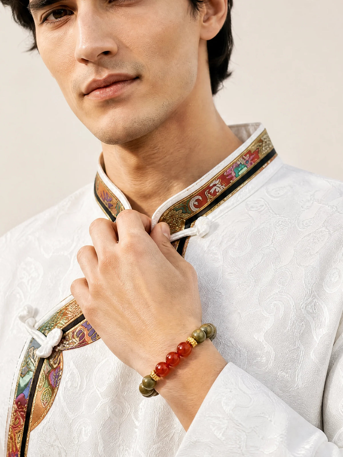 green-sandalwood-triple-agate-mala-bracelet-model-a-outfit-a-fashion-02