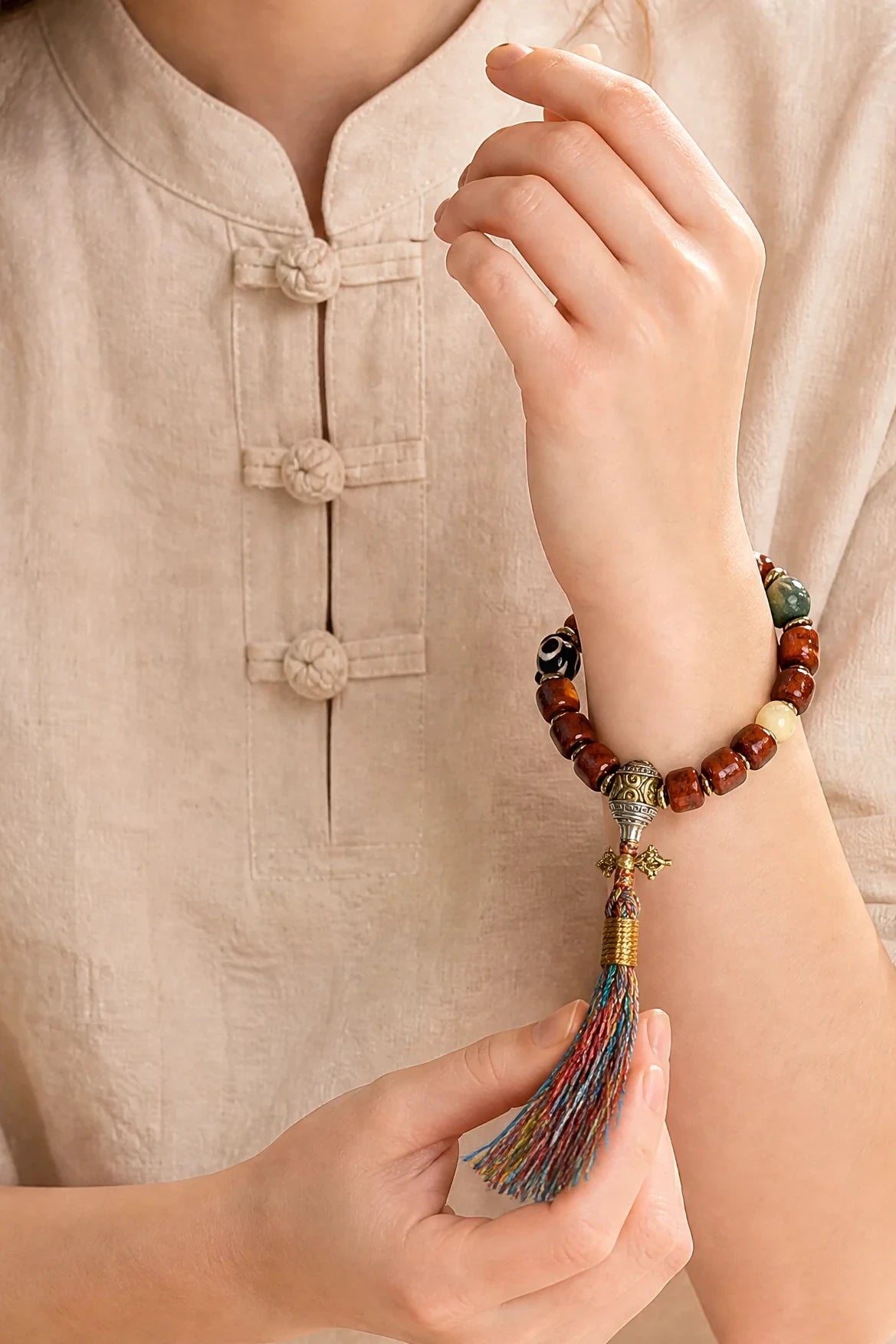 handwoven-yak-bone-bracelet-model-b-outfit-b-fashion-01