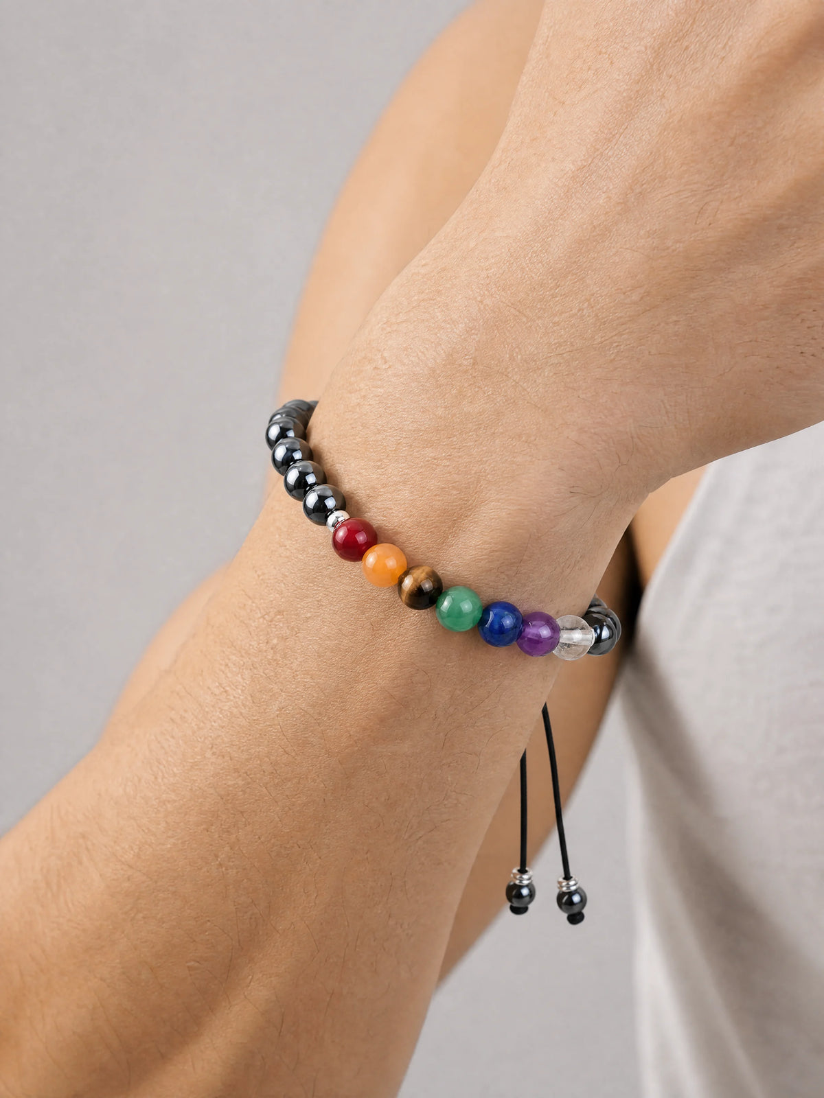 hematite-seven-chakra-cord-bracelet-model-a-outfit-a-closeup-01