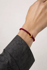interlocking-ring-vajra-cord-bracelet-model-a-outfit-a-closeup-01