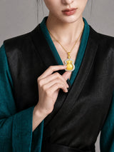 jade-fortune-bag-necklace-blessings-wealth-model-b-outfit-b-fashion-01