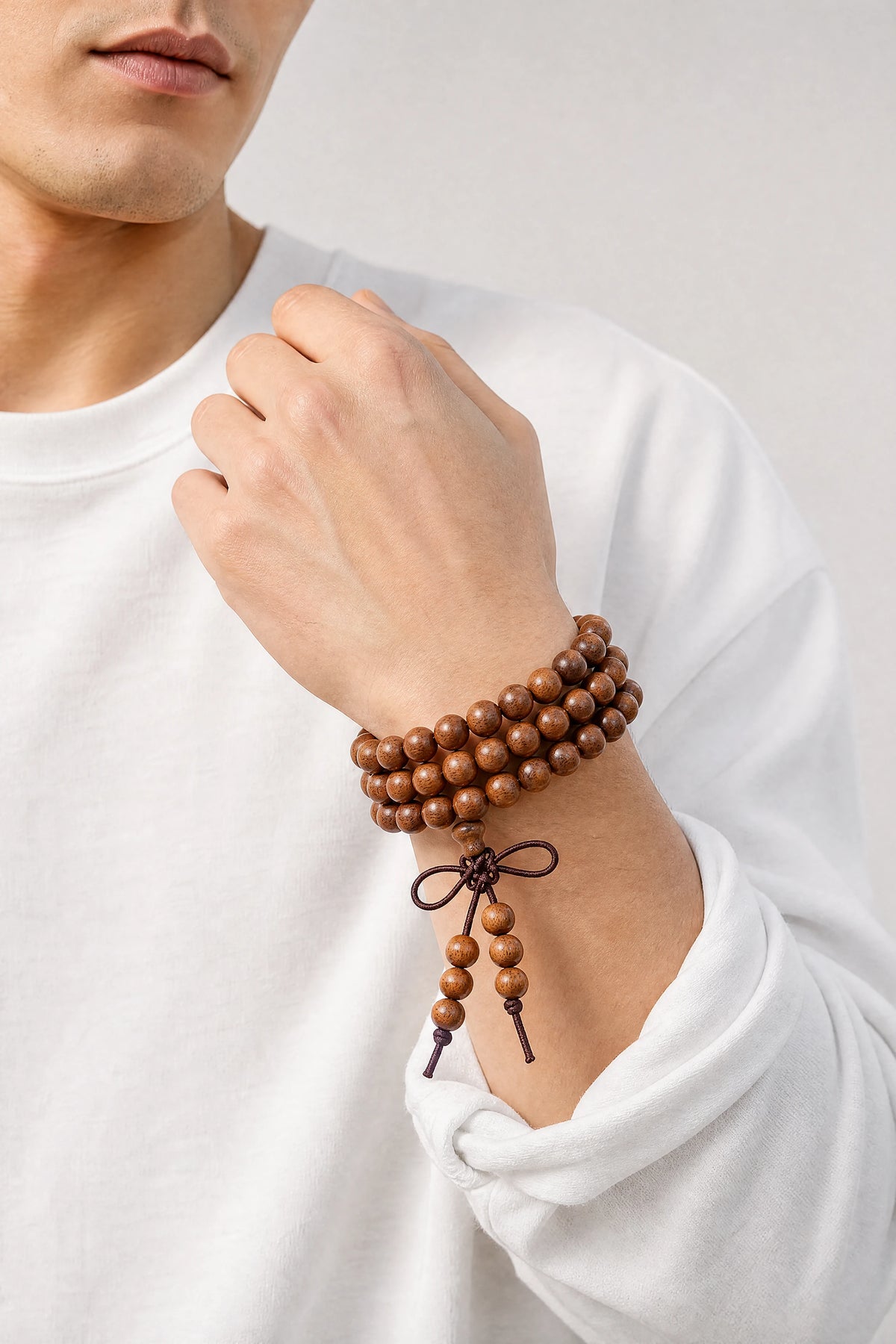 jujube-wood-mala-bracelet-model-a-outfit-a-fashion-01