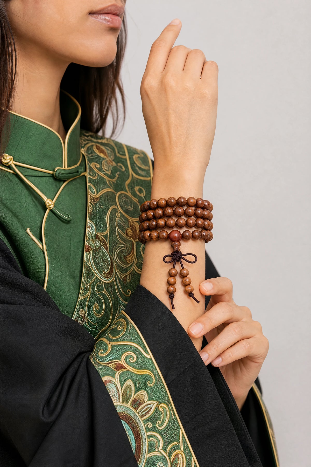 jujube-wood-mala-bracelet-model-b-outfit-b-fashion-01