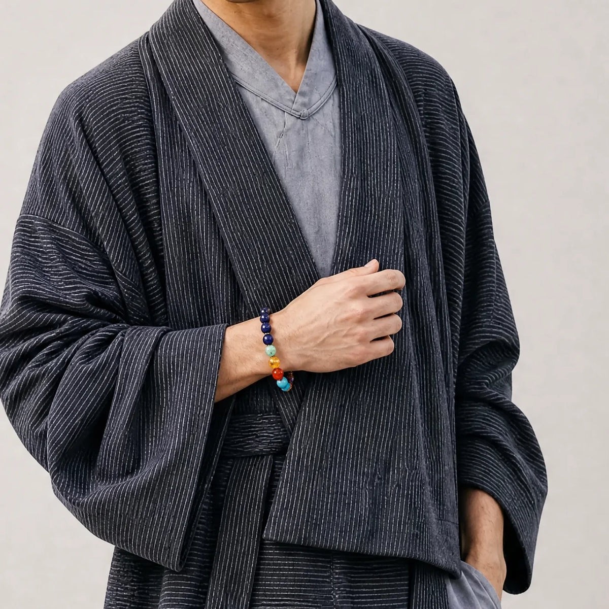 lapis-lazuli-chakra-bracelet-wisdom-model-a-outfit-a-fashion-03