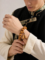 liudao-wood-gourd-mala-bracelet-model-a-outfit-a-fashion-02