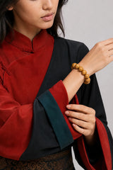 liudao-wood-plain-mala-bracelet-model-b-outfit-b-fashion-03