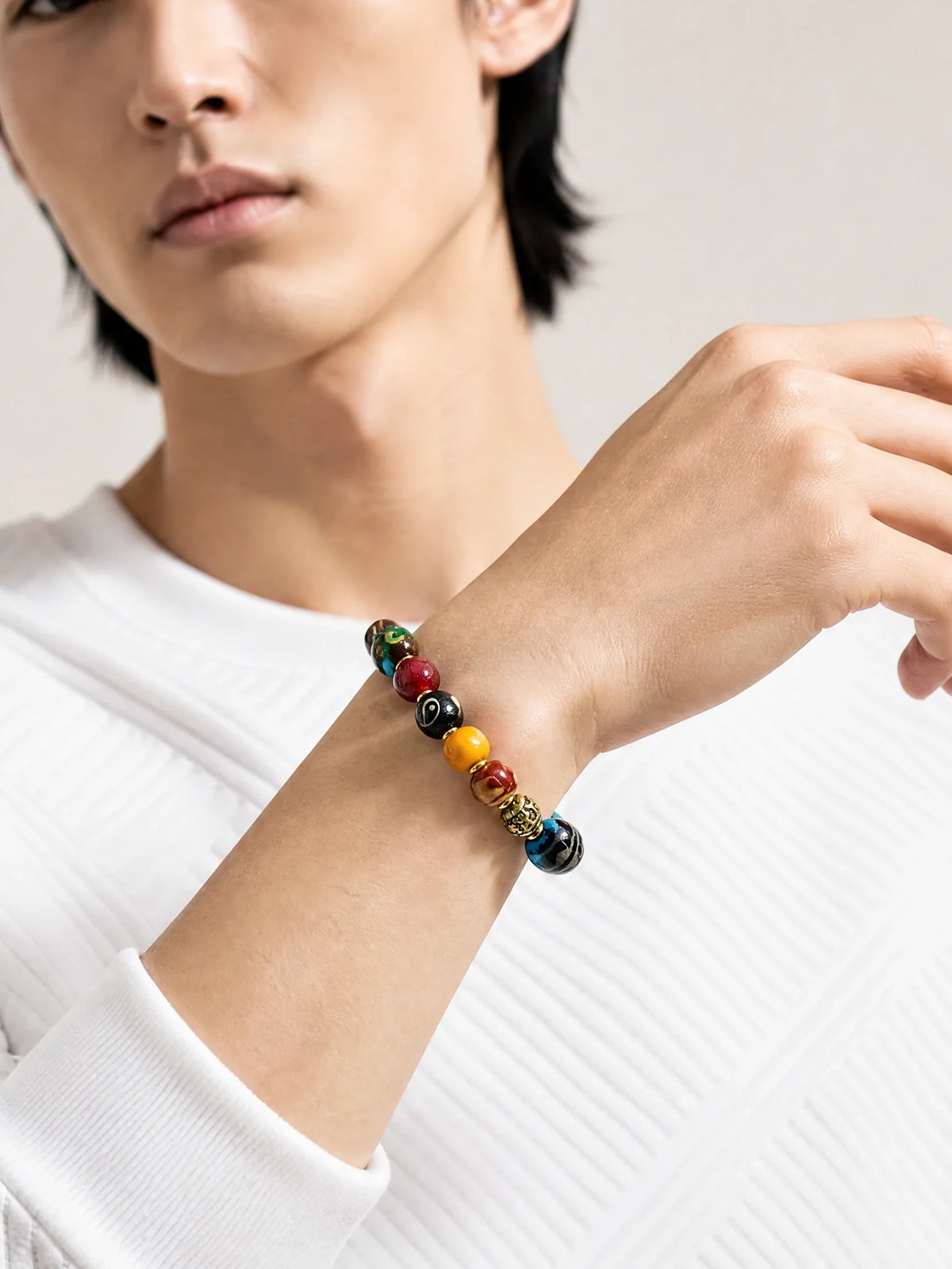 multicolor-yak-bone-treasure-bead-bracelet-1-model-a-outfit-a-fashion-02