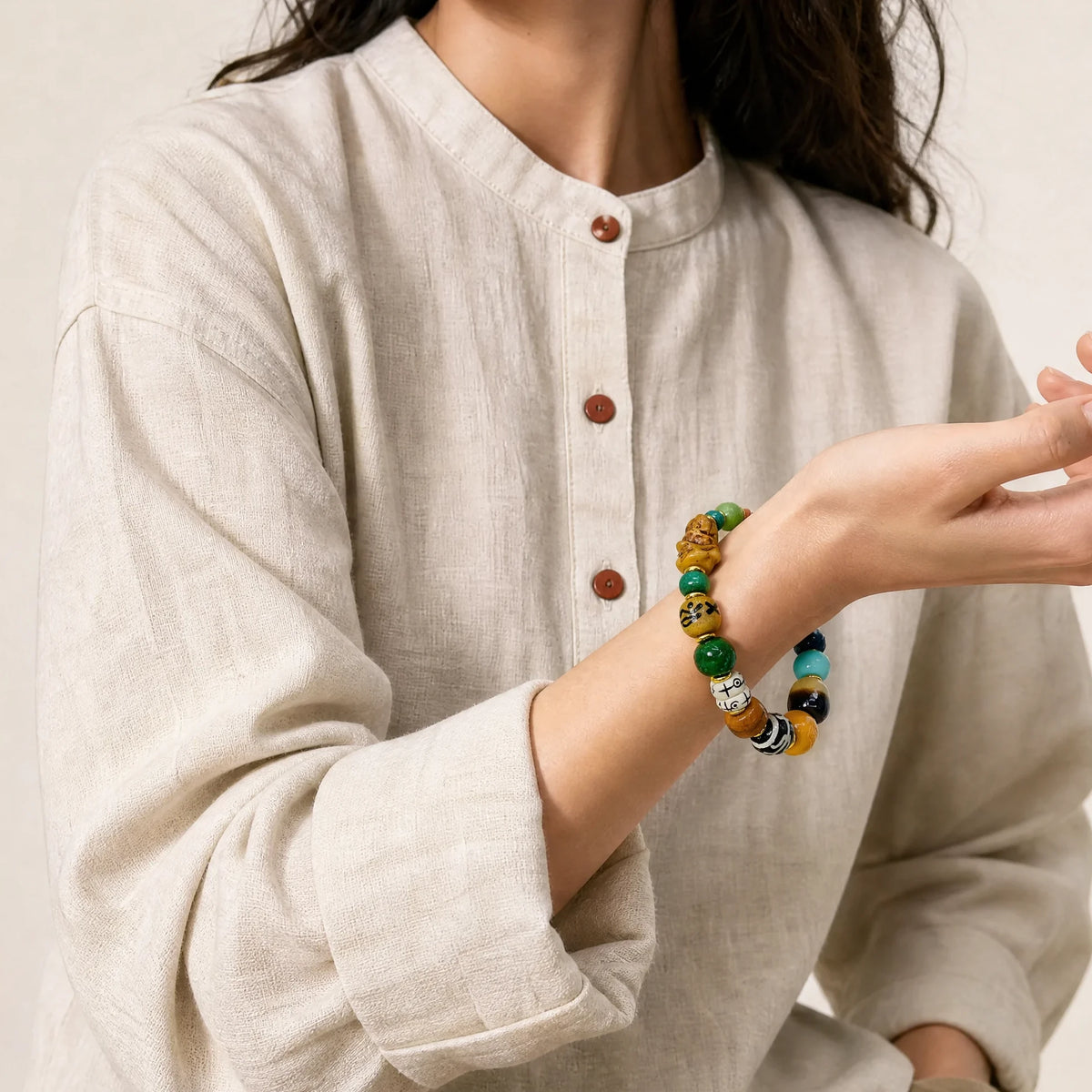 multicolor-yak-bone-treasure-bracelet-10mm-model-b-outfit-b-fashion-01