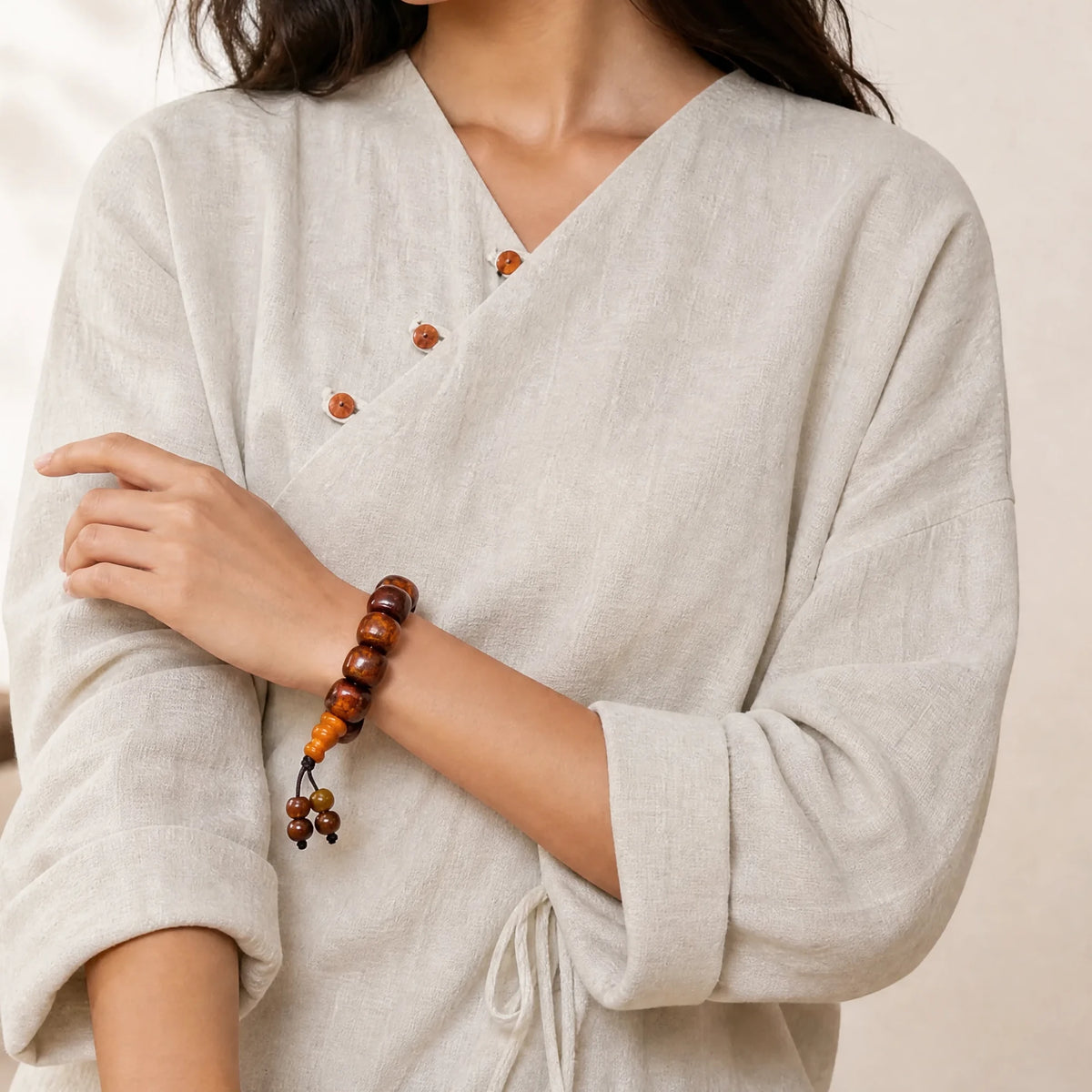 multicolor-yak-bone-treasure-bracelet-model-b-outfit-b-fashion-02