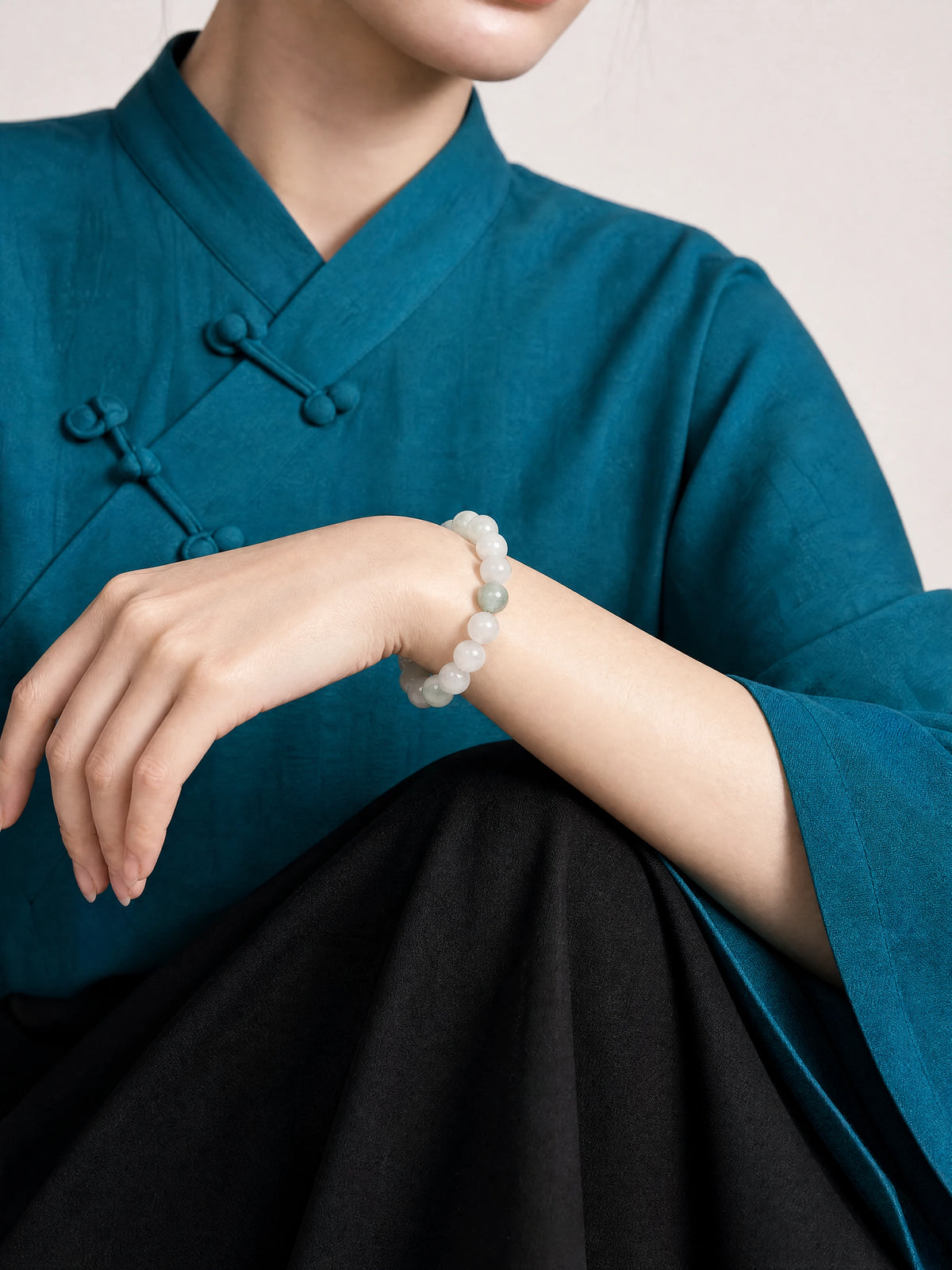 pale-green-jade-8mm-bead-bracelet-model-b-outfit-b-fashion-02