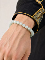 pale-green-moonstone-bracelet-model-a-outfit-a-closeup-01