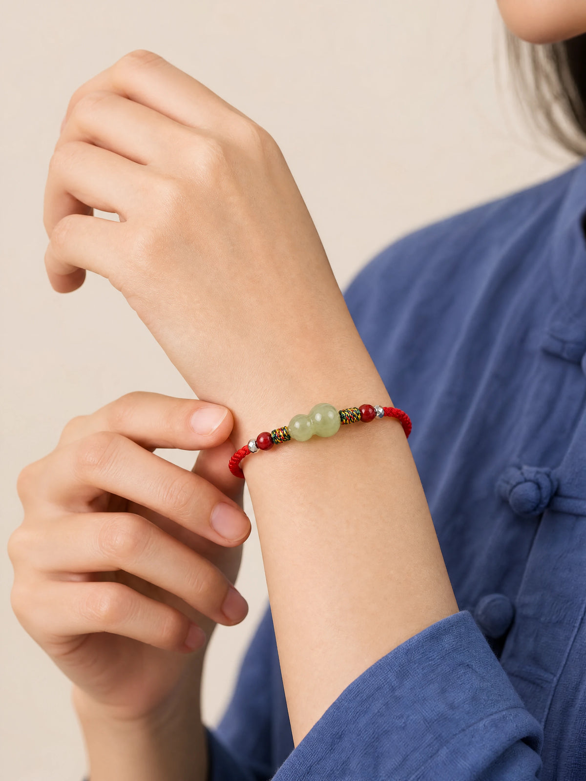pale-jade-gourd-cord-bracelet-anklet-model-b-outfit-b-fashion-02